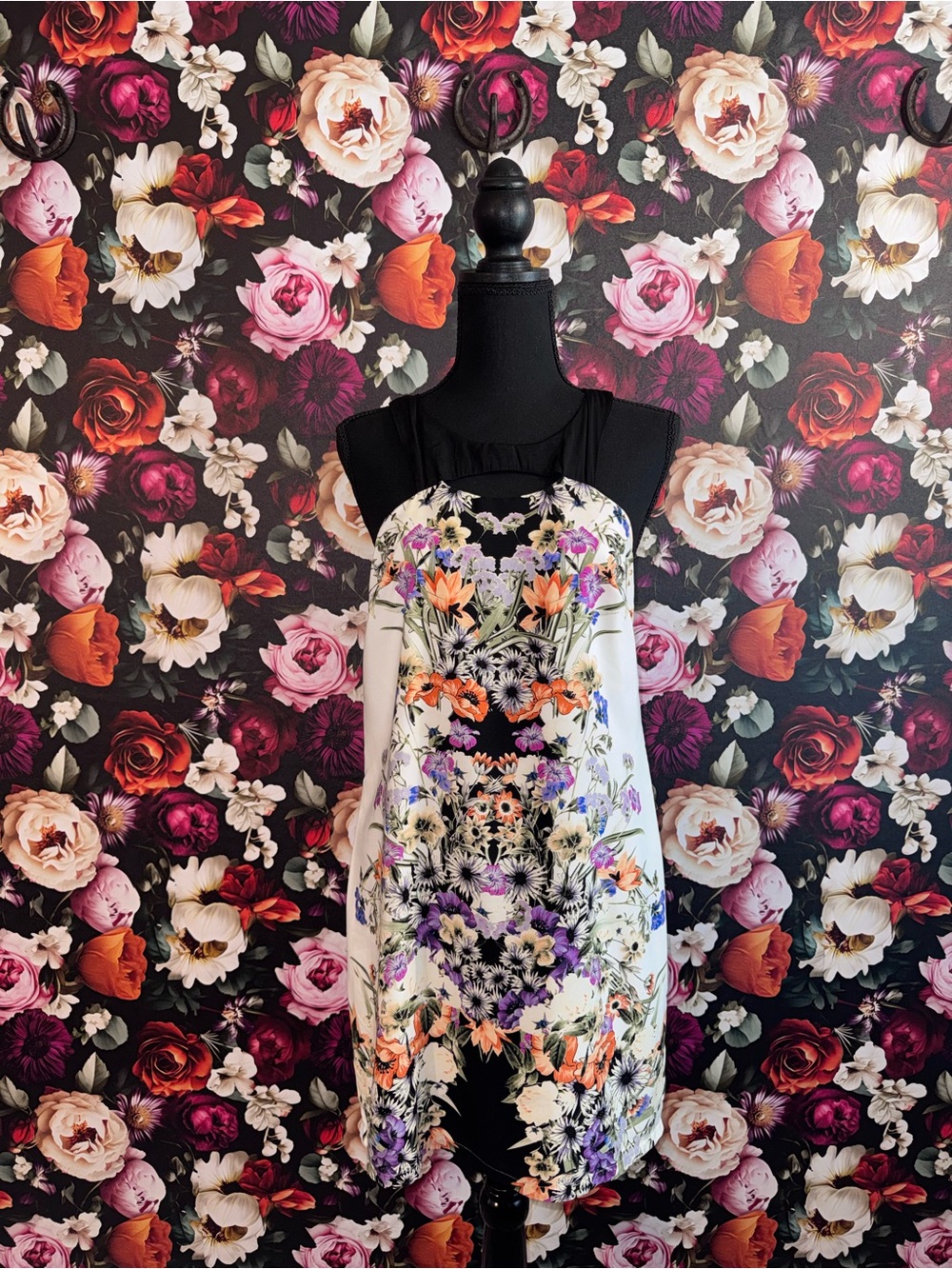 NWT, Francesca's Black & White Keyhole Colorful Floral Dress, M